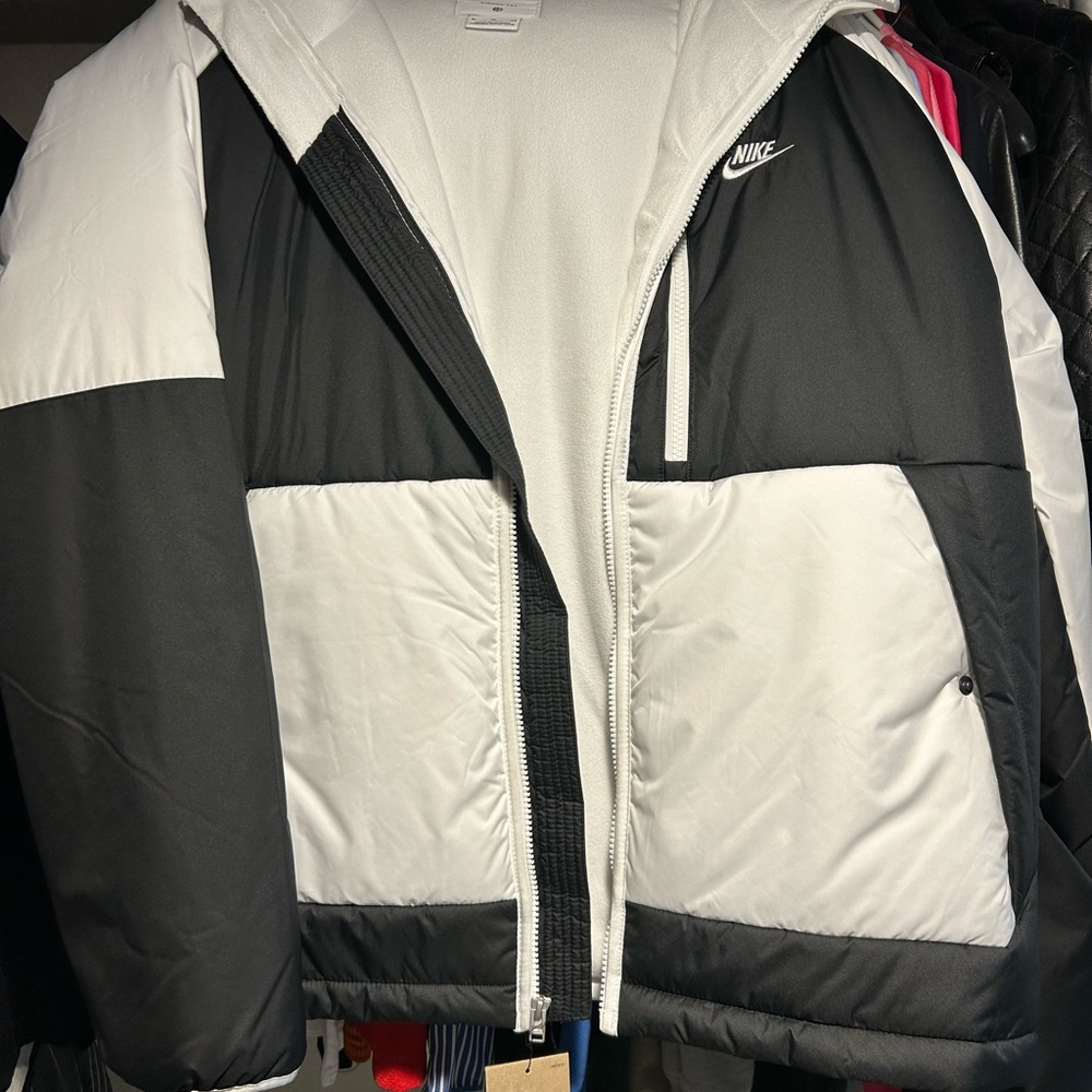 Nike Therma-Fit White Jacket Men’s